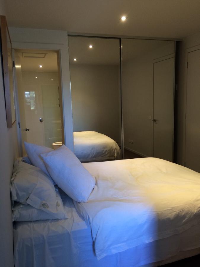 Marina View Apartment On The Maribyrnong River, Melbourne ภายนอก รูปภาพ