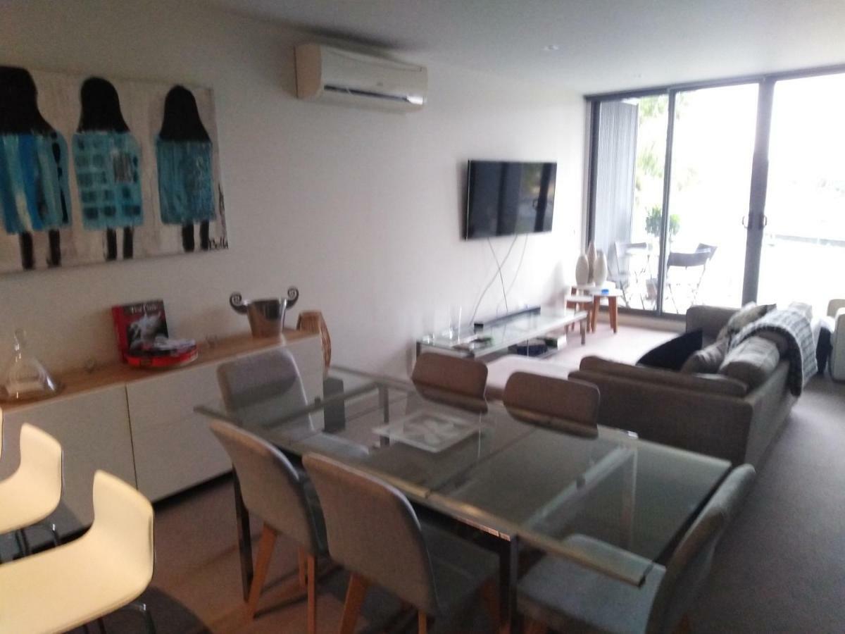 Marina View Apartment On The Maribyrnong River, Melbourne ภายนอก รูปภาพ